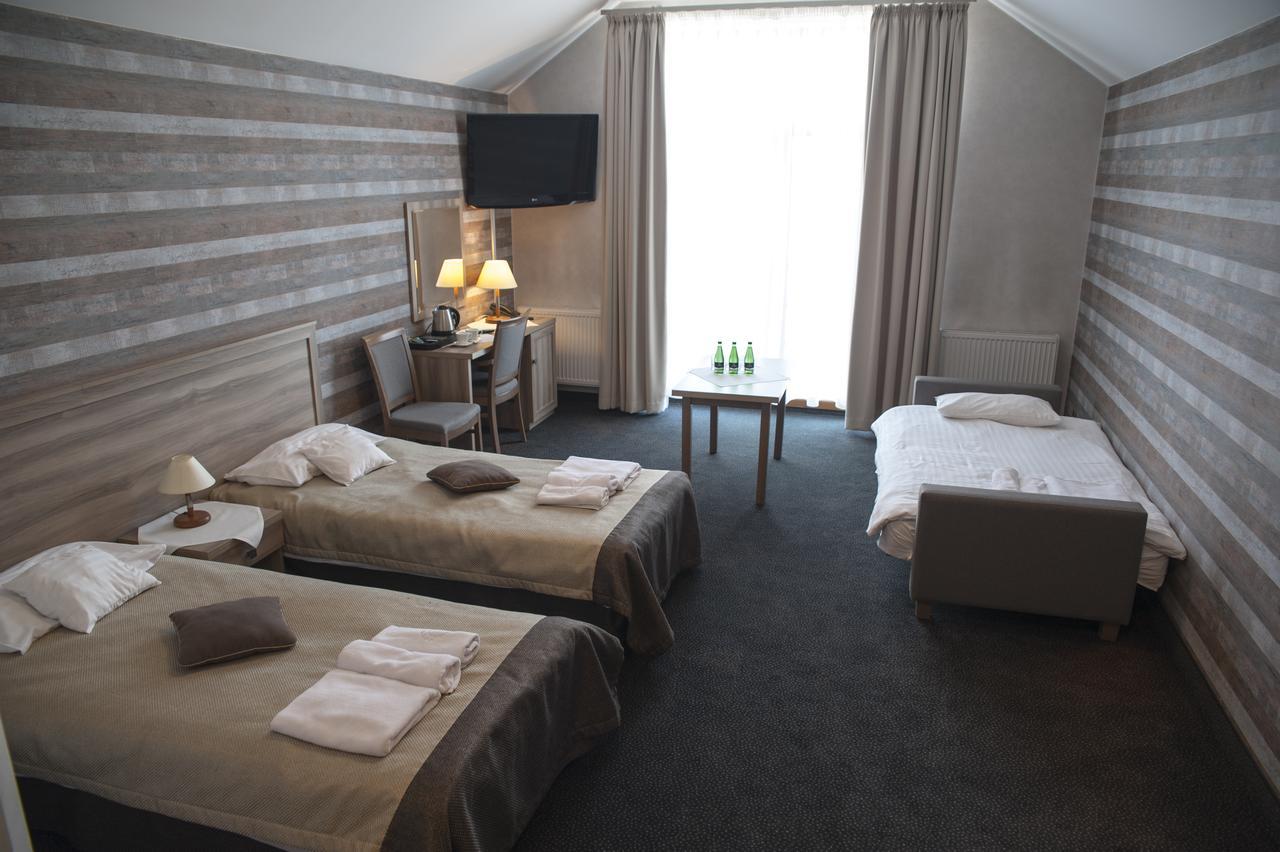 Hotel Pod Szyszkami Kozmin المظهر الخارجي الصورة